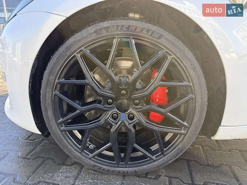 Седан Tesla Model 3 2020 в Киеве фото 16 Седан Tesla Model 3 2020 в Киеве