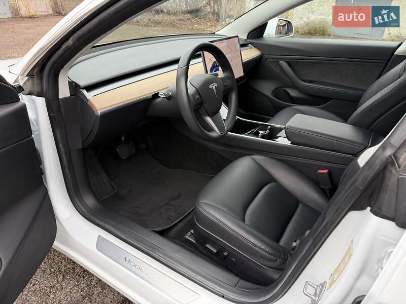 Седан Tesla Model 3 2018 в Киеве фото 6 Седан Tesla Model 3 2018 в Киеве