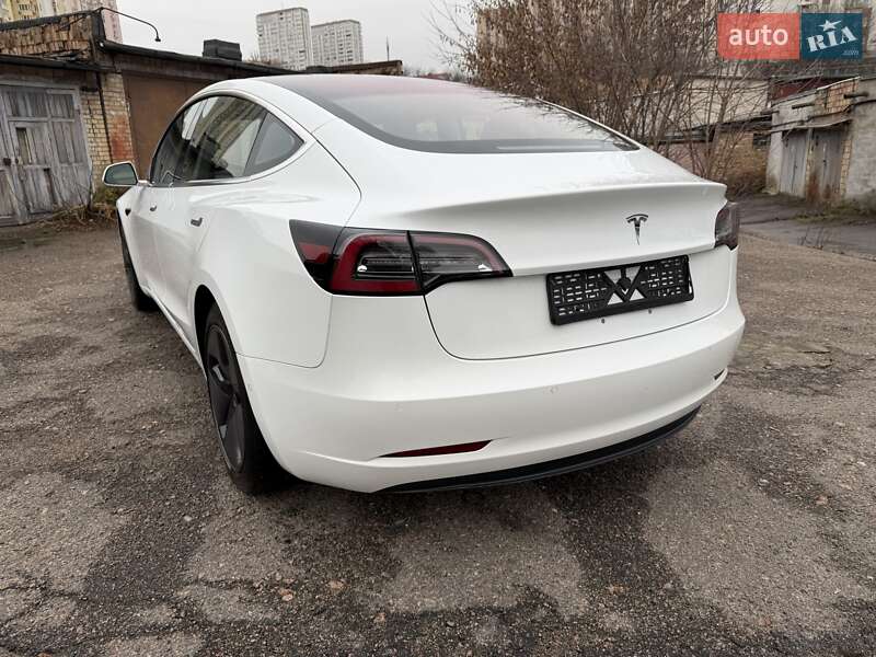 Седан Tesla Model 3 2018 в Киеве фото 16 Седан Tesla Model 3 2018 в Киеве