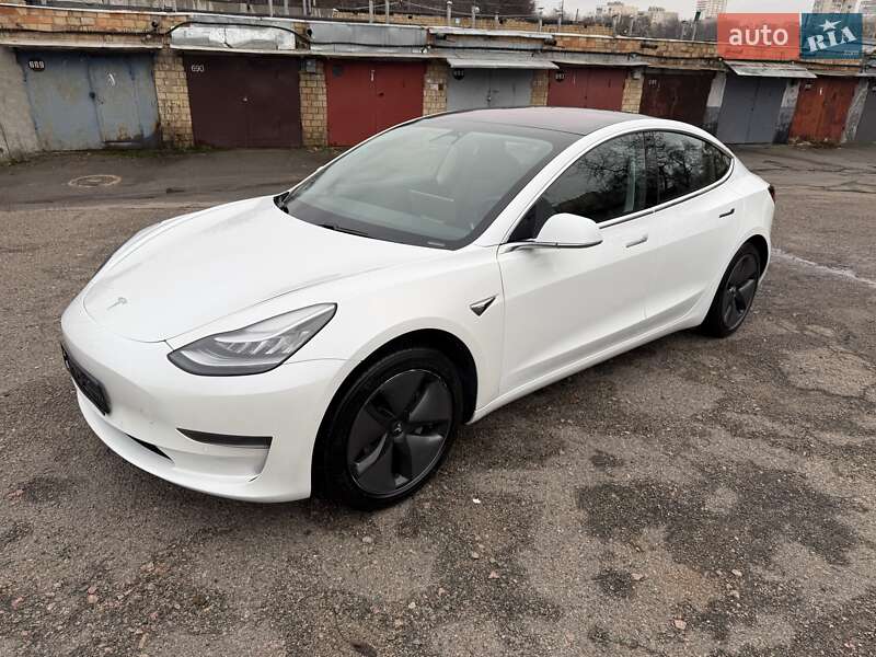 Седан Tesla Model 3 2018 в Киеве фото 3 Седан Tesla Model 3 2018 в Киеве