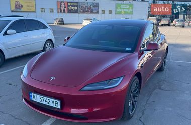 Седан Tesla Model 3 2025 в Києві