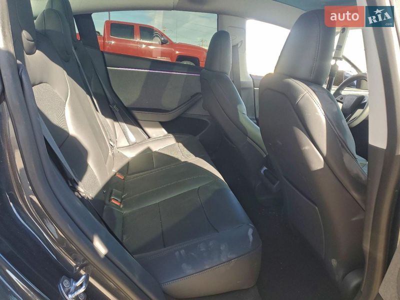 Седан Tesla Model 3 2025 в Одессе