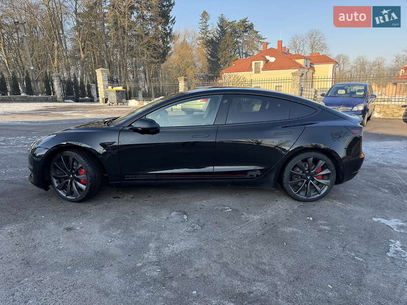 Седан Tesla Model 3 2019 в Збаражі