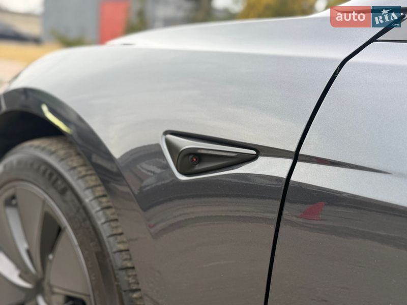 Седан Tesla Model 3 2024 в Днепре