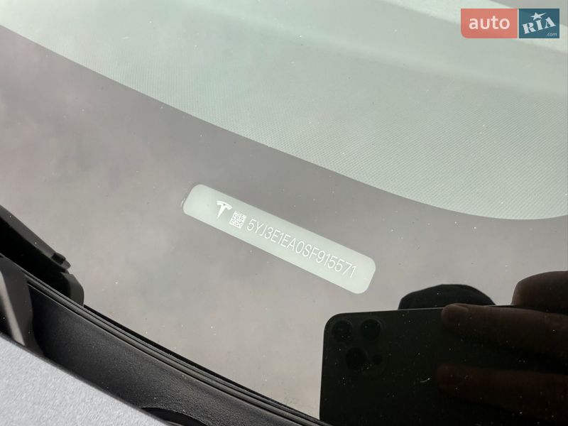 Седан Tesla Model 3 2024 в Днепре