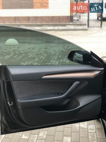 Седан Tesla Model 3 2022 в Белой Церкви