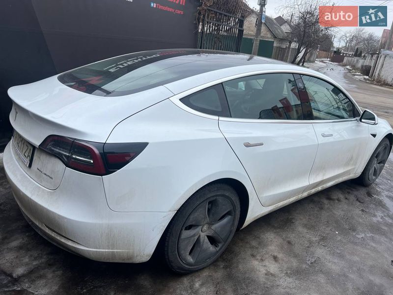 Седан Tesla Model 3 2020 в Києві фото 3 Седан Tesla Model 3 2020 в Києві