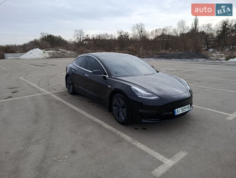 Tesla Model 3 2019
