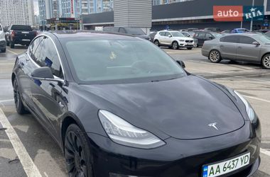 Седан Tesla Model 3 2018 в Киеве
