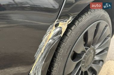 Седан Tesla Model 3 2018 в Киеве