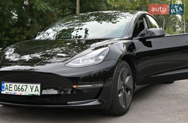 Седан Tesla Model 3 2021 в Днепре