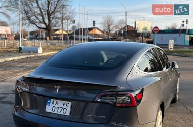 Седан Tesla Model 3 2018 в Черкассах