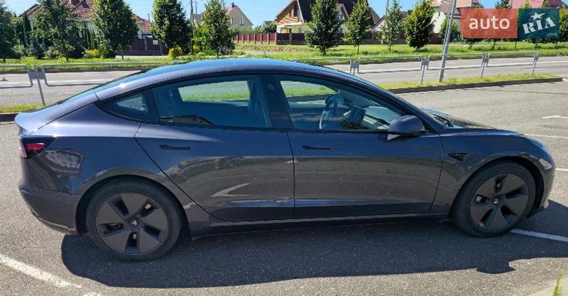 Седан Tesla Model 3 2021 в Одесі
