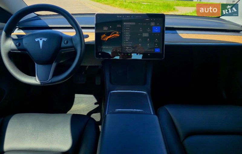 Седан Tesla Model 3 2021 в Одесі