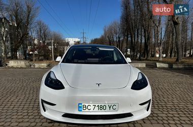 Седан Tesla Model 3 2019 в Львове