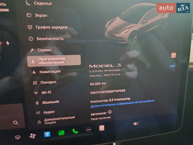 Седан Tesla Model 3 2019 в Киеве