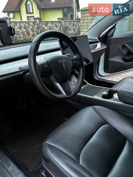 Седан Tesla Model 3 2019 в Ивано-Франковске