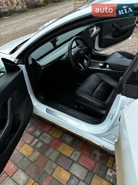 Седан Tesla Model 3 2019 в Ивано-Франковске