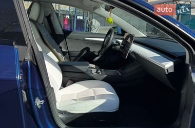 Седан Tesla Model 3 2023 в Черкассах