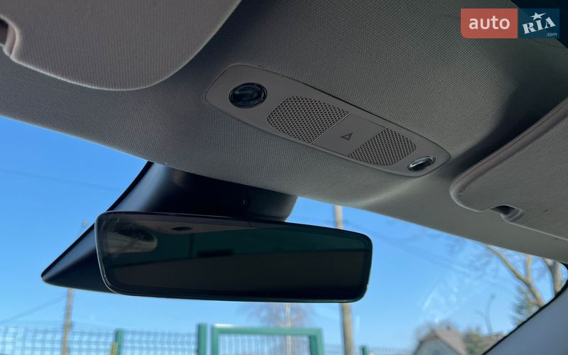 Седан Tesla Model 3 2021 в Коломиї