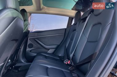 Седан Tesla Model 3 2021 в Коломые