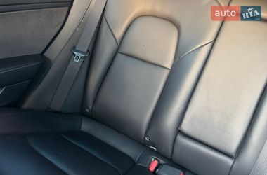 Седан Tesla Model 3 2020 в Ровно