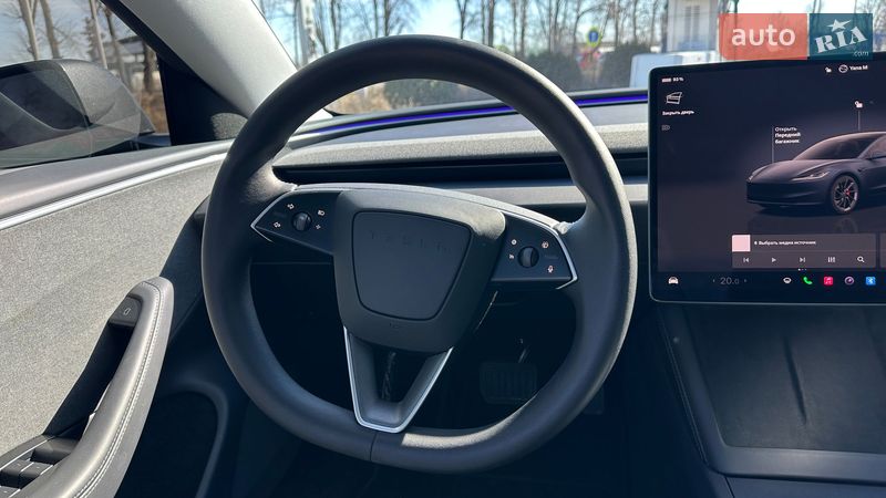 Седан Tesla Model 3 2025 в Тульчине