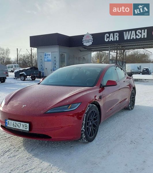 Седан Tesla Model 3 2024 в Киеве