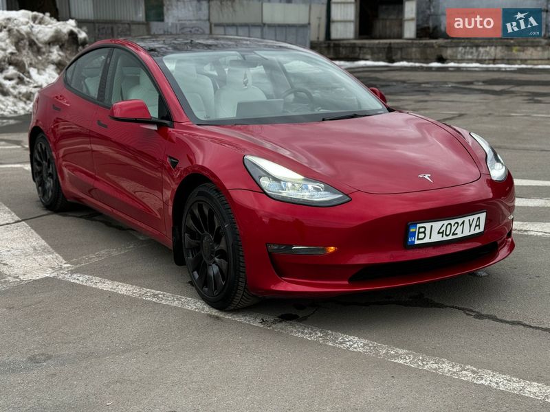 Седан Tesla Model 3 2021 в Полтаве