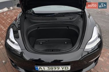 Седан Tesla Model 3 2019 в Белой Церкви