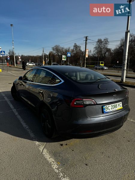Седан Tesla Model 3 2019 в Львові фото 10 Седан Tesla Model 3 2019 в Львові
