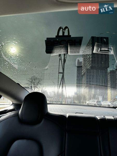 Седан Tesla Model 3 2019 в Львові фото 20 Седан Tesla Model 3 2019 в Львові