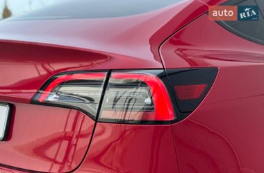 Седан Tesla Model 3 2021 в Ивано-Франковске