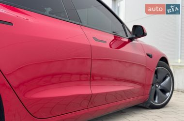 Седан Tesla Model 3 2021 в Ивано-Франковске