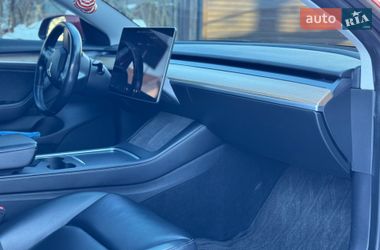 Седан Tesla Model 3 2021 в Ивано-Франковске