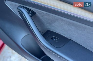 Седан Tesla Model 3 2021 в Ивано-Франковске
