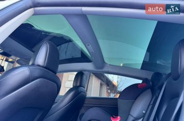 Седан Tesla Model 3 2021 в Ивано-Франковске