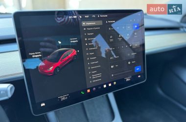 Седан Tesla Model 3 2021 в Ивано-Франковске