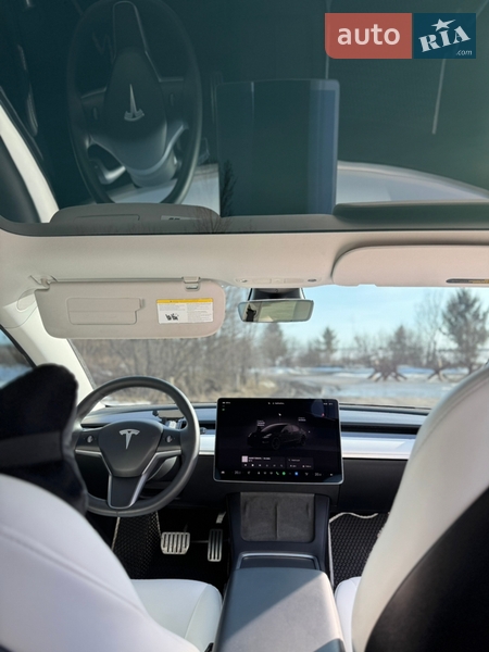 Седан Tesla Model 3 2022 в Тернополі