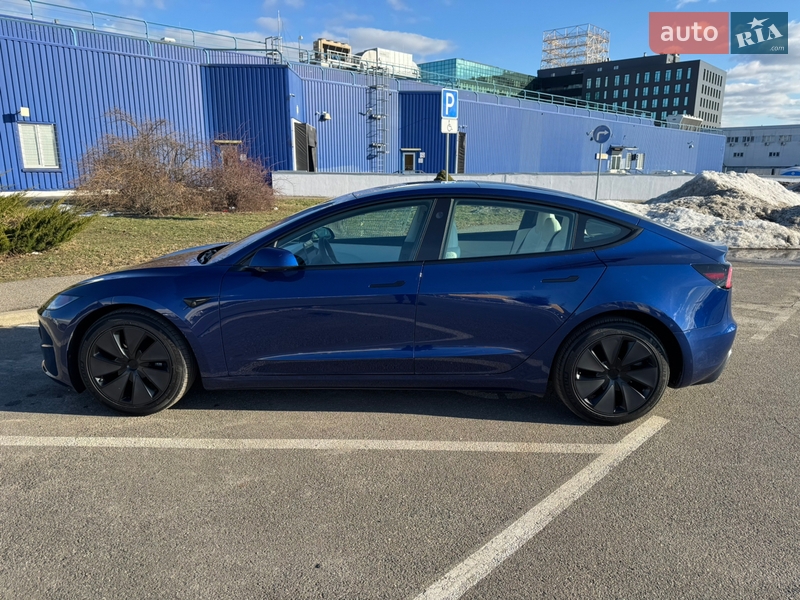 Седан Tesla Model 3 2024 в Киеве фото 17 Седан Tesla Model 3 2024 в Киеве
