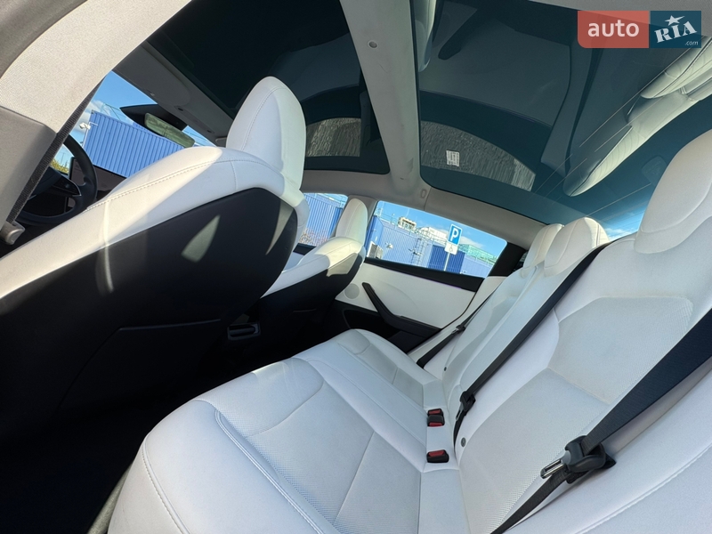 Седан Tesla Model 3 2024 в Киеве фото 21 Седан Tesla Model 3 2024 в Киеве