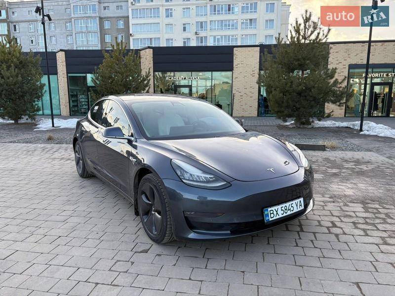 Седан Tesla Model 3 2019 в Хмельницькому