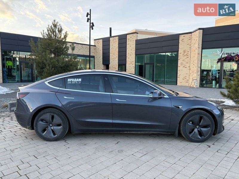 Седан Tesla Model 3 2019 в Хмельницькому