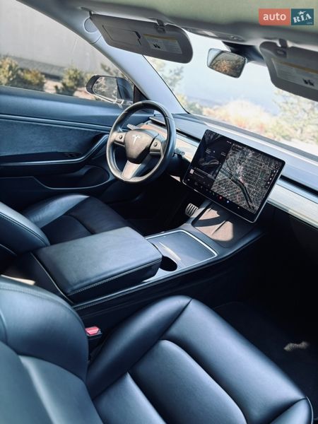 Седан Tesla Model 3 2018 в Луцьку