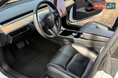 Седан Tesla Model 3 2019 в Ивано-Франковске