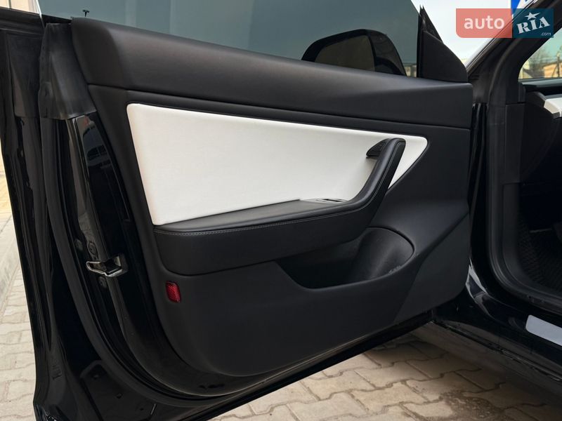 Седан Tesla Model 3 2018 в Калуші фото 17 Седан Tesla Model 3 2018 в Калуші