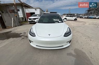 Седан Tesla Model 3 2018 в Рівному
