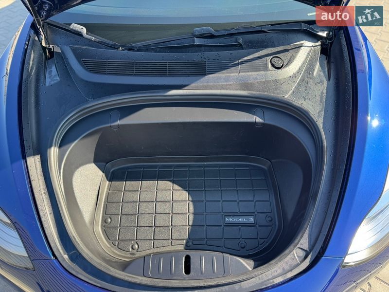 Седан Tesla Model 3 2018 в Дубно