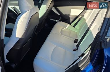 Седан Tesla Model 3 2019 в Киеве