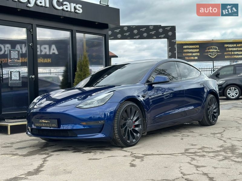 Седан Tesla Model 3 2022 в Харкові